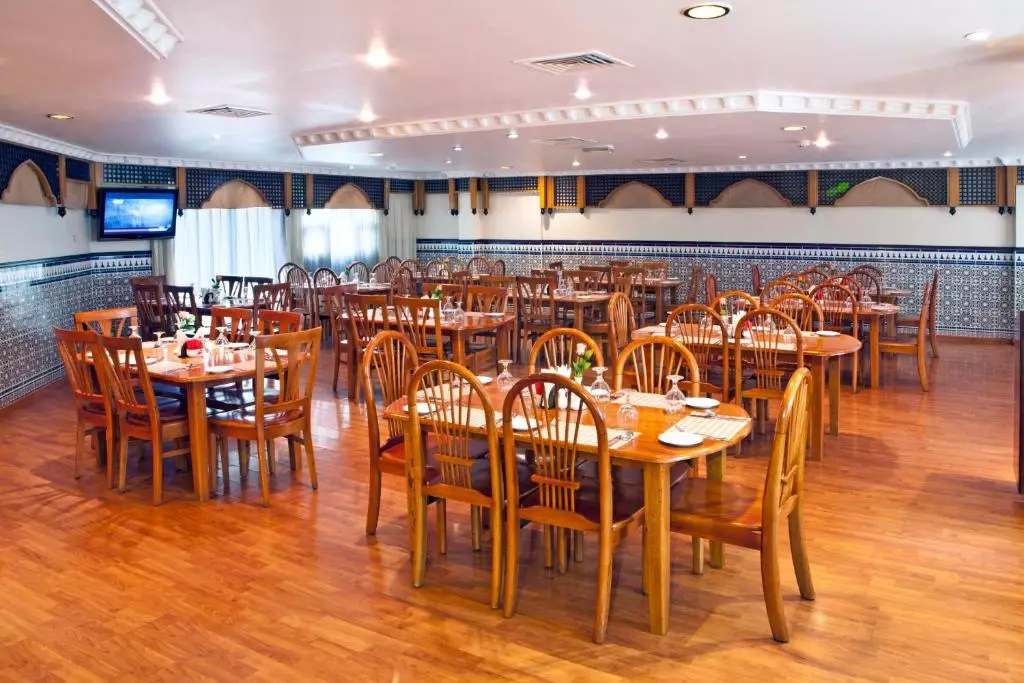 Landmark Plaza Hotel